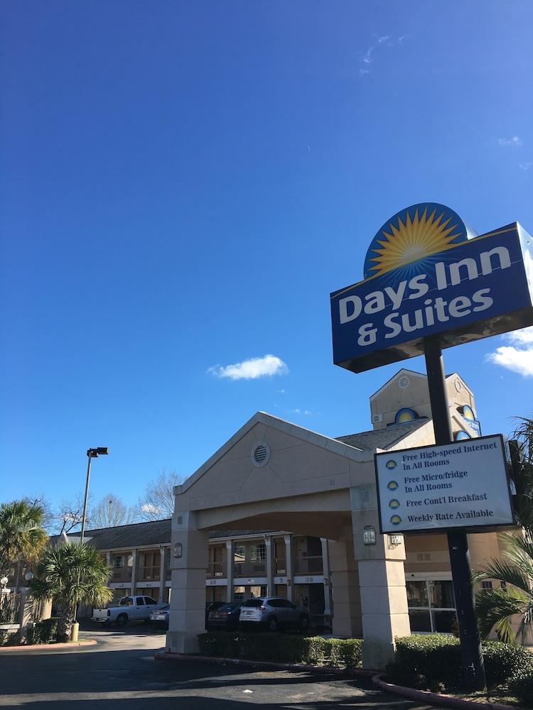Days Inn By Wyndham Nacogdoches/Sfa University/Downtown Exterior photo